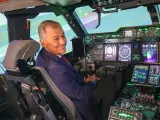 José Luis Sanz visita centro de entranamiento militar Airbus