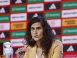 Las jugadoras de la selección española absoluta femenina reiteraron en la noche de este lunes su negativa a acudir a la llamada de Montse Tomé en un comunicado conjunto publicado a través de sus redes sociales.