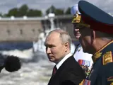 El presidente ruso, Vladimir Putin, junto al ministro de Defensa, Sergei Shoigu.