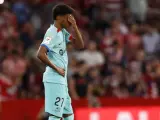Lamine Yamal se lamenta tras el segundo gol del granada al Barça.