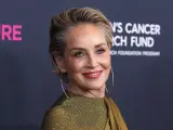 Sharon Stone posa en un evento solidario con la investigación contra el cáncer de mama en marzo.