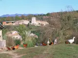 Vista general de Sobremunt, uno de los pueblos con menos habitantes de Barcelona.