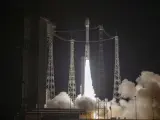 El cohete Vega se lanzó con éxito, pero hubo complicaciones con el dispensador para el despliegue de dos satélites.