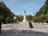 Estatua de San Fernando en la Plaza Nueva de Sevilla