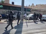 Policía israelí tras el apuñalamiento a uno de los agentes.