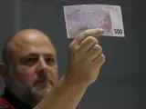 El Jefe de la Unidad Central de Falsificación de Moneda de los Mossos d'Esquadra, Sergi Sánchez.