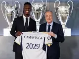 Camavinga renueva con el Real Madrid hasta 2029.
