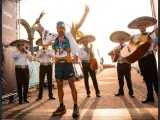 Cristofer Clemente llega a la meta de Puerto Vallarta by UTMB como ganador de la carrera