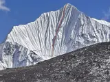La ruta de la primera ascensi&oacute;n de la cara norte de Ganchenpo.