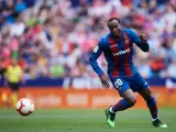 VALENCIA, SPAIN - MAY 18: Raphael Dwamena of Levante UD in action during the La Liga match between Levante UD and Club Atletico de Madrid at Ciutat de Valencia on May 18, 2019 in Valencia, Spain. (Photo by Quality Sport Images/Getty Images)