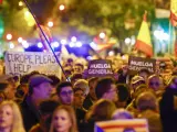 Undécimo día de protestas en la calle Ferraz, sede del PSOE