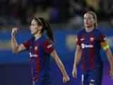 Aitana Bonmatí celebra su primer gol de la noche con Alexia Putellas de fondo. ESPAÑA FÚTBOL LIGA DE CAMPEONES