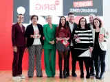 Las cuatro galardonadas por Gira Mujeres, con la secretaria de estado de Digitalización, Carme Artigas, y Sol Daurella, presidenta de Coca-Cola Europacific Partners.