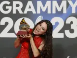 La cantautora venezolana Joaquina, Mejor Nueva Artista de los Latin Grammy 2023.