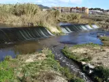 Les aigües regenerades es bolquen al riu Llobregat a l’altura de Molins de Rei.