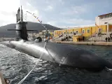 La Armada recibe en Cartagena el submarino S-81 Isaac Peral en presencia de Robles.