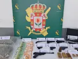 Armas y droga intervenida en una operación en Santa Fe (Granada).