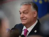 El primer ministro de Hungría, Viktor Orban, llega a la cumbre del Consejo Europeo en el Batiment Europa el 14 de diciembre de 2023.