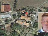 Imagen vía satélite de la granja donde vivía Alex, con una foto del menor insertada.