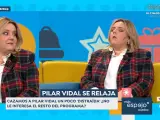 Pilar Vidal cierra los ojos durante la pausa para publicidad de 'Espejo Público'.