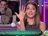 Ana Guerra muestra su anillo de compromiso en 'Zapeando'.