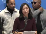 La alcaldesa de Boston, Michelle Wu, pide perdón a dos afroamericanos acusados falsamente de asesinato en 1989.