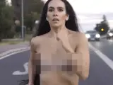 El vídeo de Cristina Pedroche, desnuda, camino a las Campanadas 'junto' a David Muñoz y su hija: "¿Os dais cuenta?"