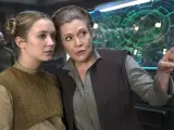 Billie Lourd pudo actuar junto a su madre Carrie Fisher en la trilogía más reciente de 'Star Wars'