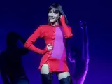 La cantante Aitana durante una actuación en el WiZink Center, a 5 de diciembre de 2023, en Madrid.