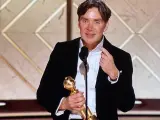 Cillian Murphy recoge su Globo de Oro por 'Oppenheimer'
