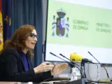 La ministra de Sanidad, Mónica García, en rueda de prensa para informar sobre los nuevos pasos en relación con la epidemia de virus respiratorios.