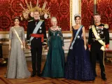 Los Reyes de España junto a Margarita II, Federico X y la reina Mary en la última visita de los monarcas españoles a Dinamarca en noviembre de 2023.