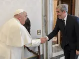 Fernando Clavijo saluda al Papa.