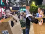 Una influencer coreana de contenido para adultos, conocida como Ain Apgujeong Box Girl, ha sido detenida por la policía de Corea del Sur después de llevar a cabo una 'performance' en la que se dejaba tocar los pechos por desconocidos en plena calle, eso sí, dentro de una caja.