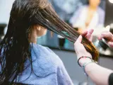 Una experta nos cuenta cómo desenredar el pelo sin dañarlo.