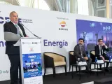 El CEO de Iberdrola, Mario Ruiz-Tagle; el director general de Pol&iacute;tica Energ&eacute;tica del MITECO, Manuel Garc&iacute;a, y el adjunto al CEO de Repsol, Luis Cabra