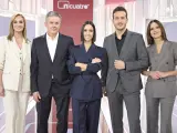 Los presentadores de 'Noticias Cuatro', Marta Reyero, Roberto Arce, Alba Lago, Diego Losada y Mónica Sanz (de izda a dcha).