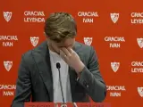 Ivan Rakitic, emocionado en su despedida del Sevilla.