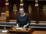 La ministra francesa de Igualdad de Género, Aurore Berge, durante un debate en la Asamblea Nacional en París.