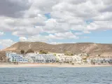 Pisos en primera línea de playa en Almería, en una imagen de archivo.