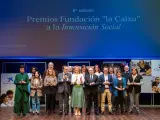 Foto de familia de la octava edición de los Premios Fundación ”la Caixa” a la Innovación Social.
