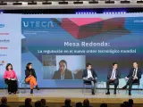 Mesa redonda 'La regulación en el nuevo orden tecnológico mundial', organizada por UTECA.