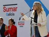 Yolanda Días en un mitin con la candidata a la Xunta de Galicia por Sumar, Marta Lois.
