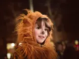 Niño disfrazado de león en carnaval