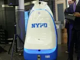 Nueva York no ha durado ni cinco meses con su robot patrulla K5 y ya lo tiene guardado en un escaparate.