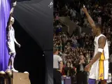Los Angeles Lakers han inaugurado la estatua en honor a Kobe Bryant.