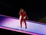 Usher y Alicia Keys en la Super Bowl 2024.