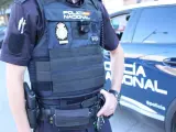 31/01/2024 Imagen de recurso de un agente de Policía Nacional COMUNIDAD VALENCIANA ESPAÑA EUROPA VALENCIA SOCIEDAD CNP