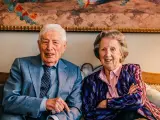 Dries van Agt y su esposa, Eugenie, de 93 años, llevaban siente décadas juntos y en la última etapa su salud se había deteriorado mucho, por lo que los médicos autorizaron un proceso en alza en Países Bajos