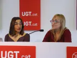 Eva Gajardo, secretaria de Igualtat i Formació amb Betty Costa, responsable de Igualtat de la FeSMC de Catalunya, en una rueda de prensa sobre la brecha salarial, este viernes.